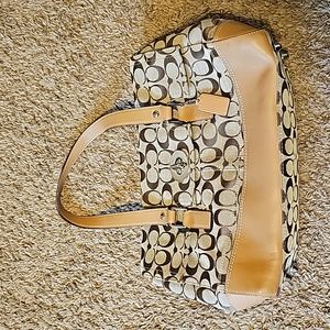 COACH Hampton Purse Bag Serial #L0872-F13070